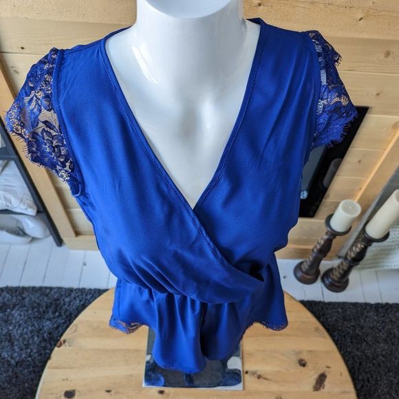 Skort Nautical Blue with lace shoulders and bottom Cross over Skort Size Large - Picture 3 of 10